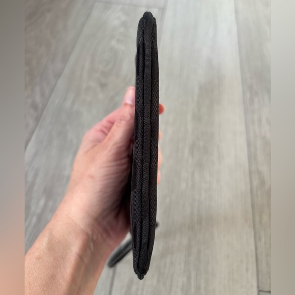 EUC Coach black wristlet w/hangtag - Picture 7 of 10